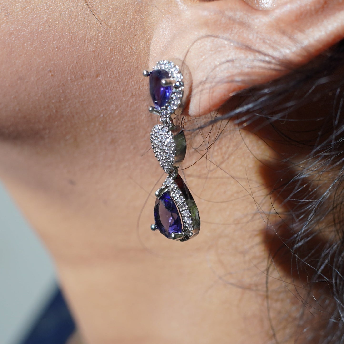 Purple Drop shape Diamond setting necklace with earings.